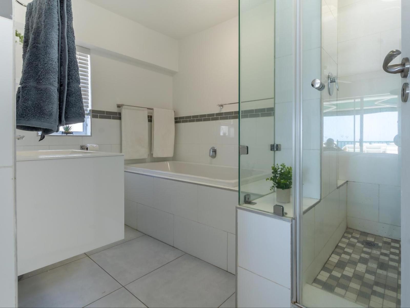 Skiathos At Beachfront Apartments In Shakas Rock Ballito Rum bild